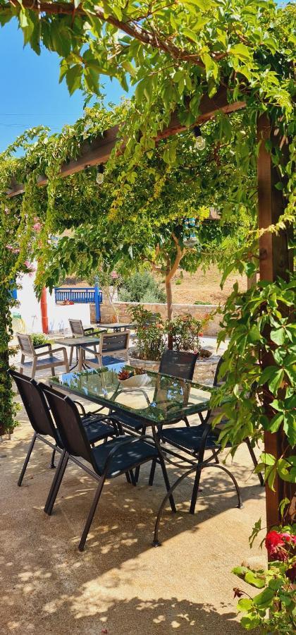 Philyra Appartments Agia Pelagia  Extérieur photo